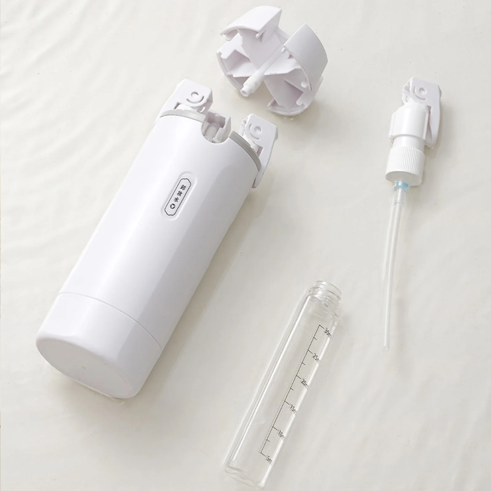 4-in-1 Travel Liquid Dispenser Split Bottle System Shampoo Lotion Shower Gel Soap Sub-bottles Press Container for Easy Packing - Image 4